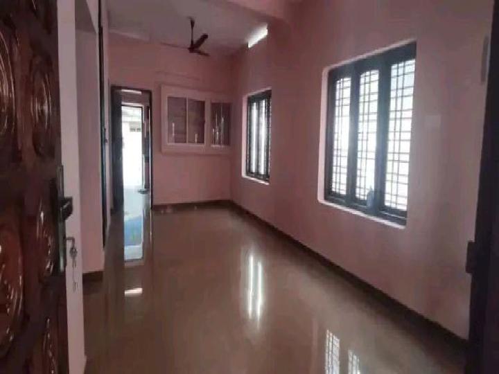 Airport Road Metro Station Rent WITHOUT BROKERAGE Semifurnished 3 BHK Rental Flat in