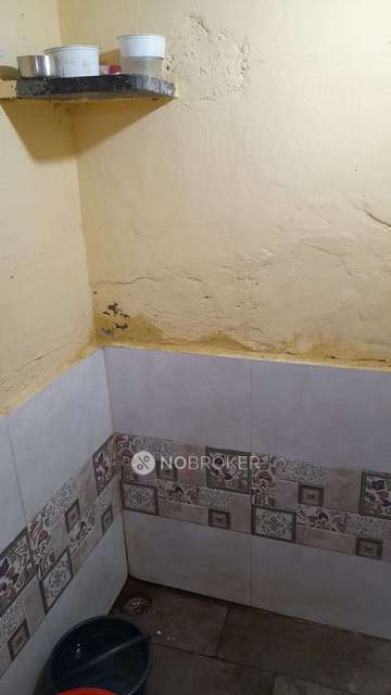 1 RK House For Sale  In Kandivali West