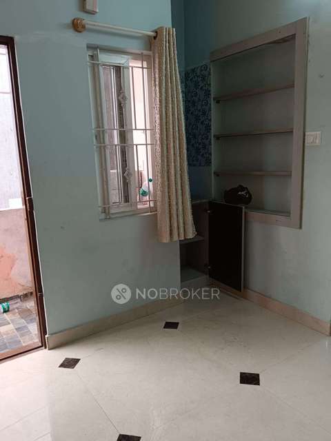 1 RK Flat In Pooja Nilaya for Rent  In Halasuru