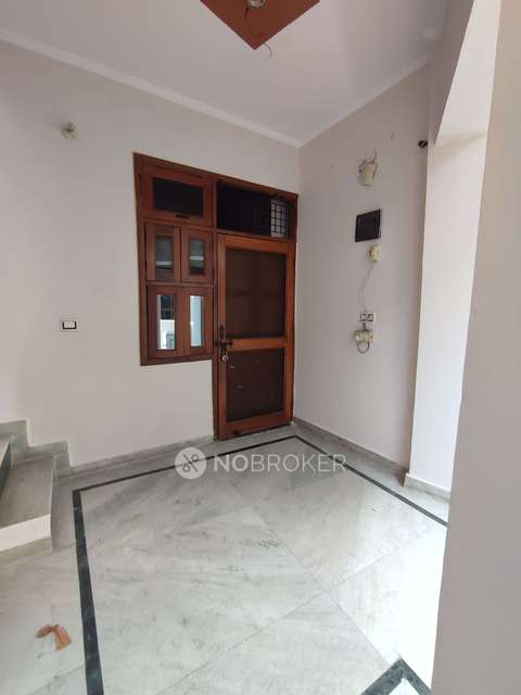 2 BHK House for Rent  In Janakpuri