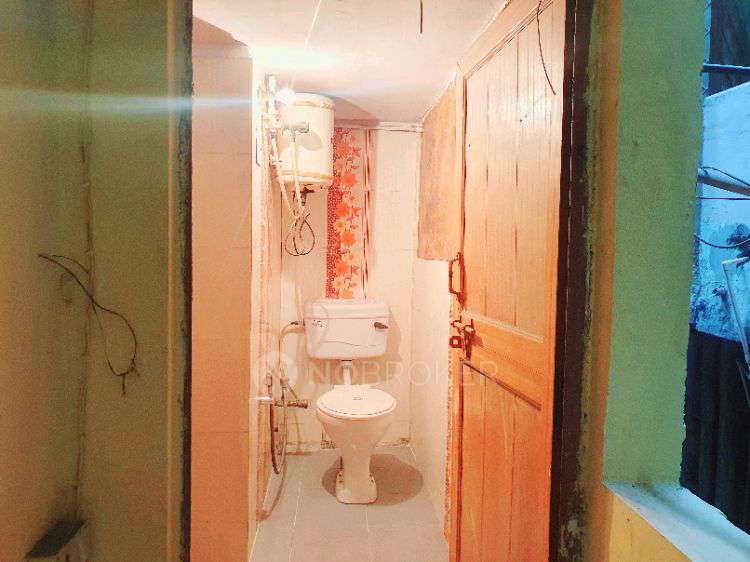 3 BHK Flat In Standalone Building  For Sale  In Jangpura B