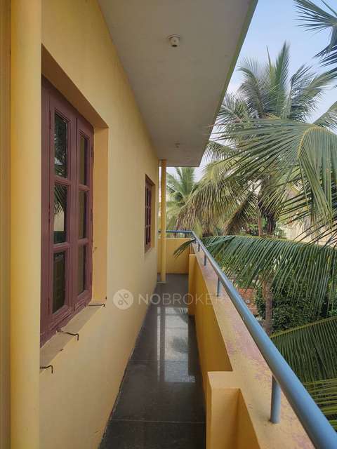 4+ BHK Flat For Sale  In Kodipur