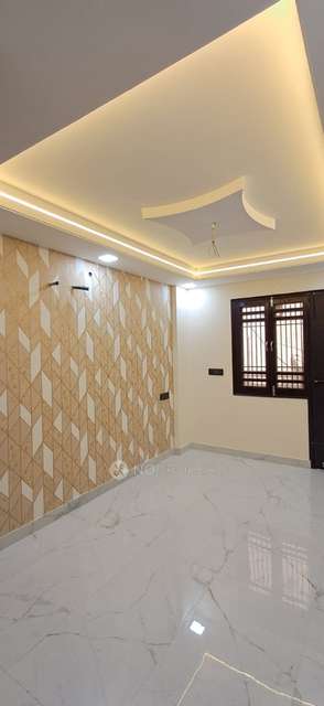3 BHK Flat In Mansarovar Park For Sale  In Shahdara