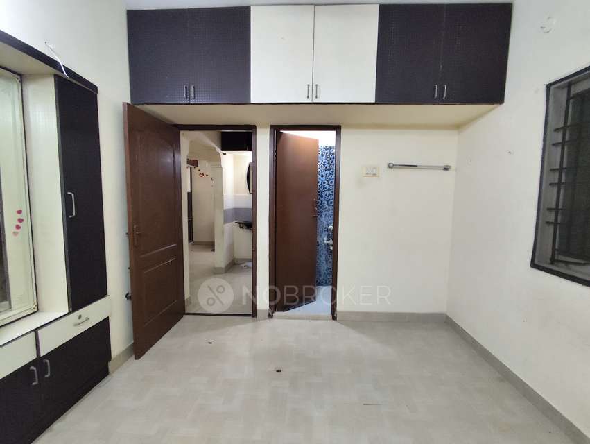 2 BHK Flat In Sarva Mangala Apartment   For Sale  In Medavakkam 