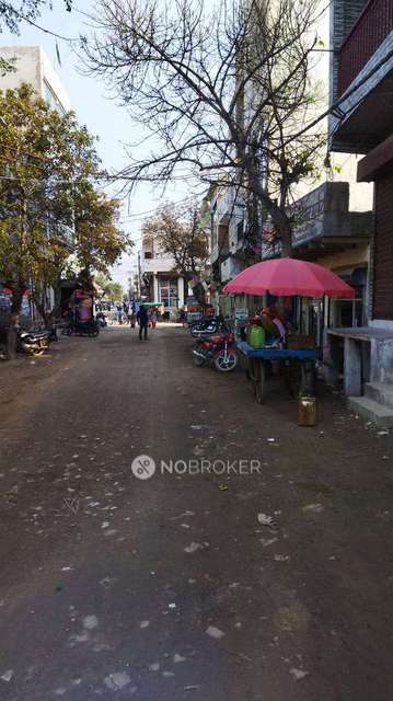 Showroom in Qutub Vihar Phase 2, Delhi for sale 