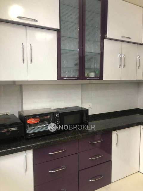 2 BHK Flat In Meenakshi Apartment  For Sale  In Malad West