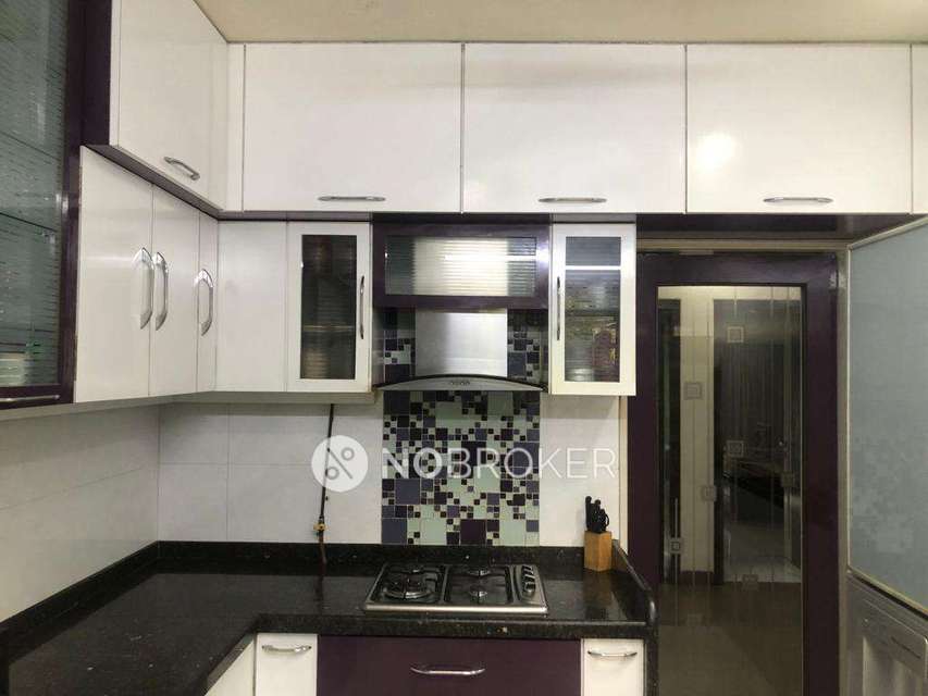 2 BHK Flat In Meenakshi Apartment  For Sale  In Malad West