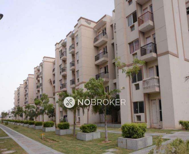 2 BHK Flat In Sare Crescent Parc For Sale  In Sector 92