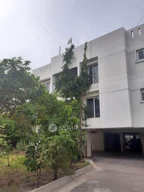 3 BHK Flat In Devi Narayan Temple Gate For Sale  In Kotturpuram