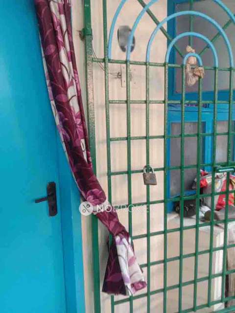 2 BHK Flat In Arjun Apartments For Sale  In Kodambakkam