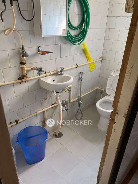 2 BHK Flat In Yashada Chs For Sale  In Santacruz East