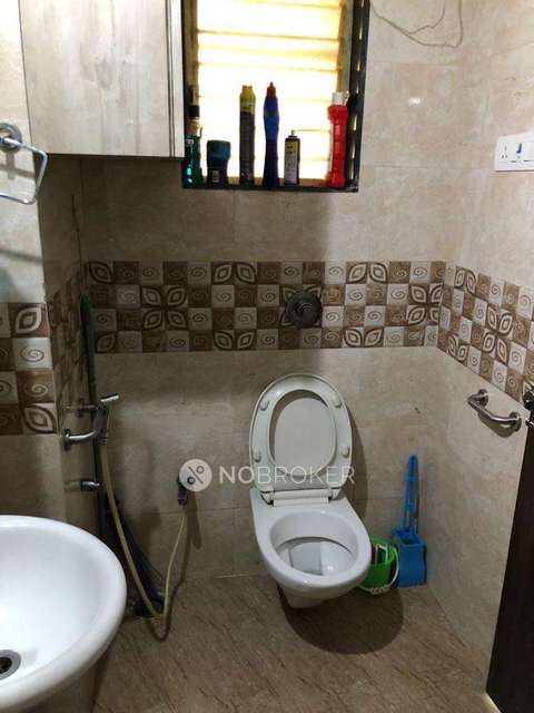 2 BHK Flat In Westend Heights For Sale  In Dahanukar Wadi, Kandivali West