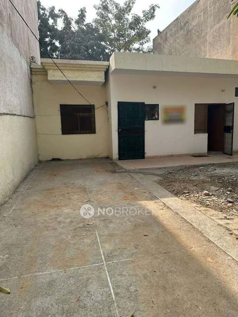 1 BHK House for Rent  In Sector 22