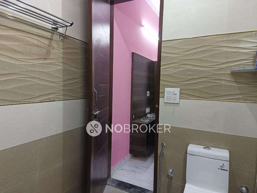 2 BHK Flat for Rent  In Sector 23a