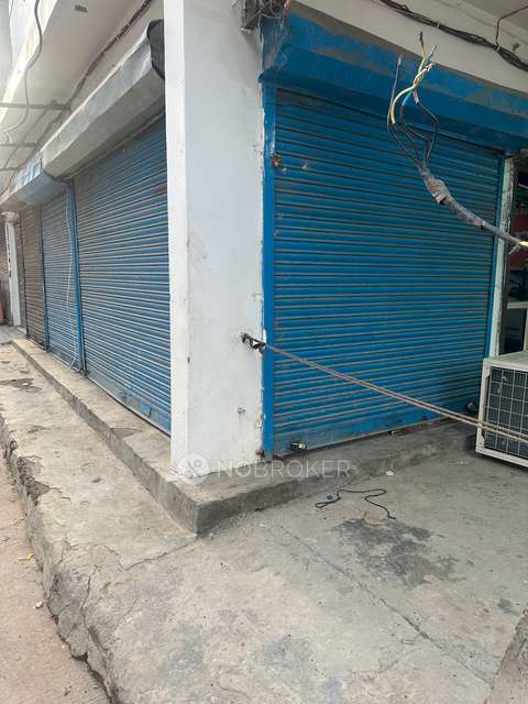 Shop in Sector 18, Faridabad for Rent 