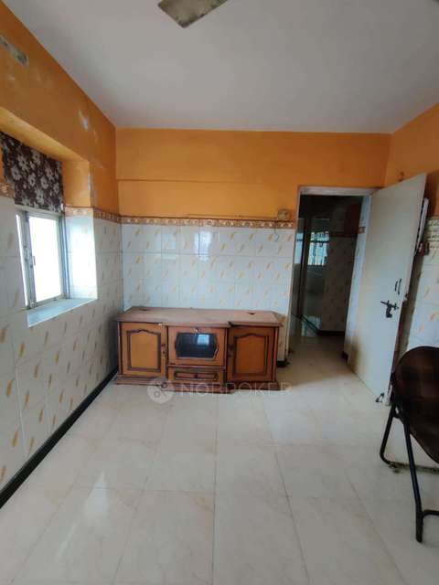1 BHK Flat In Friendship Building For Sale  In Kurla West