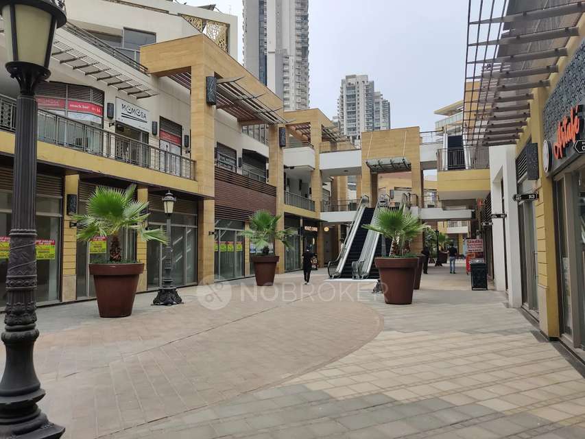 Shop in Golf Course Ext Rd, Sector 67, Gurugram, Haryana 122002, India, Gurgaon for Rent 