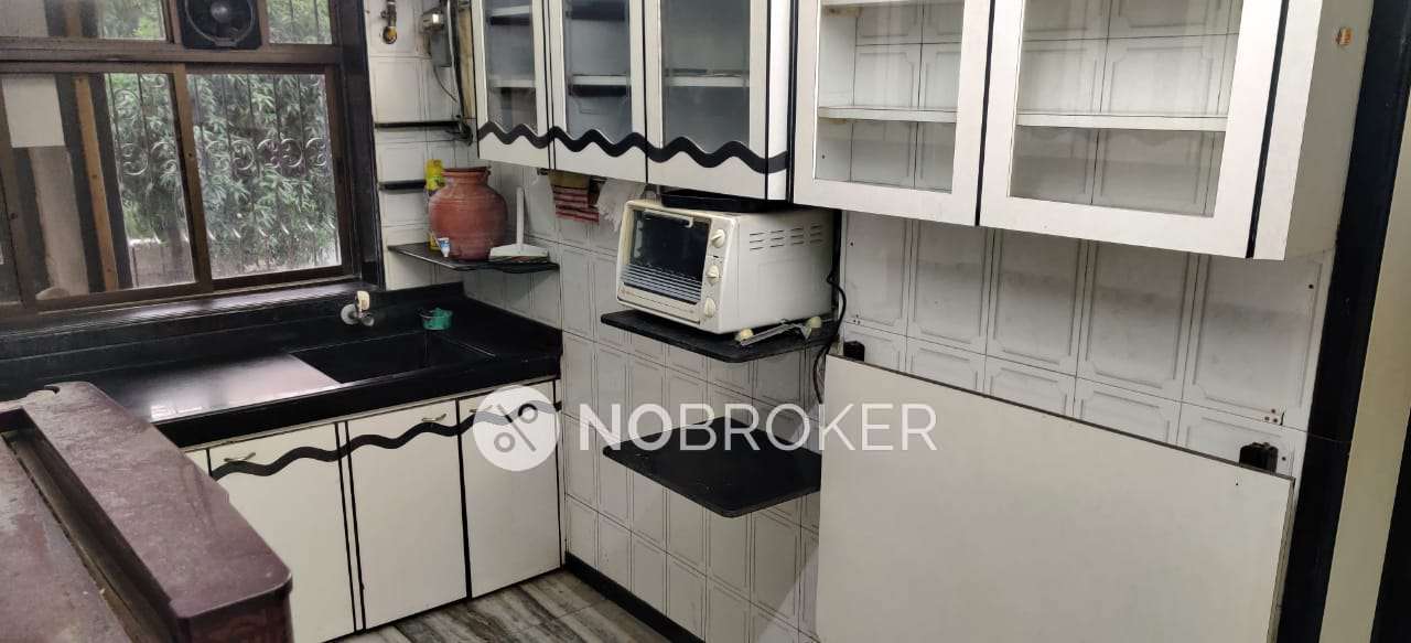 2 BHK Flat In Silver Apartments For Sale  In Prabhadevi