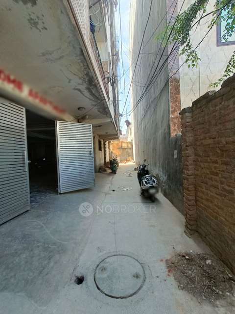 2 BHK Flat In Standalone For Sale  In Raj Nagar Part -ii