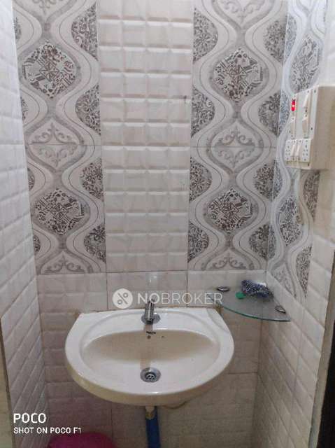 2 BHK Flat In Dhanlaxmi Hsc For Sale  In Gandhi Nagar
