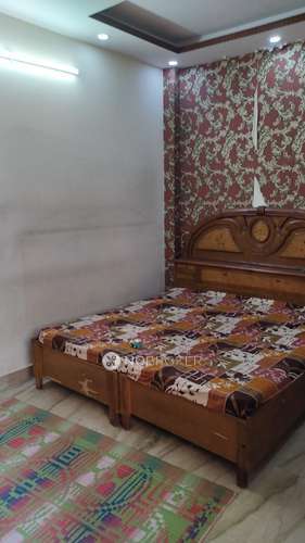 3 BHK Flat In Standalone Building  For Sale  In Govindpuri