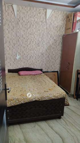 3 BHK Flat In Standalone Building  For Sale  In Govindpuri