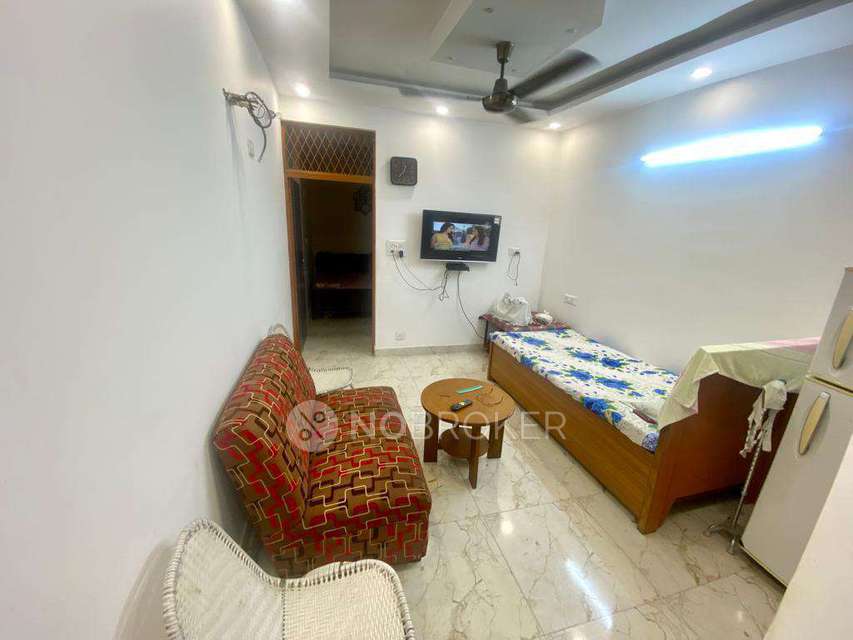 1 BHK Flat For Sale  In West Patel Nagar