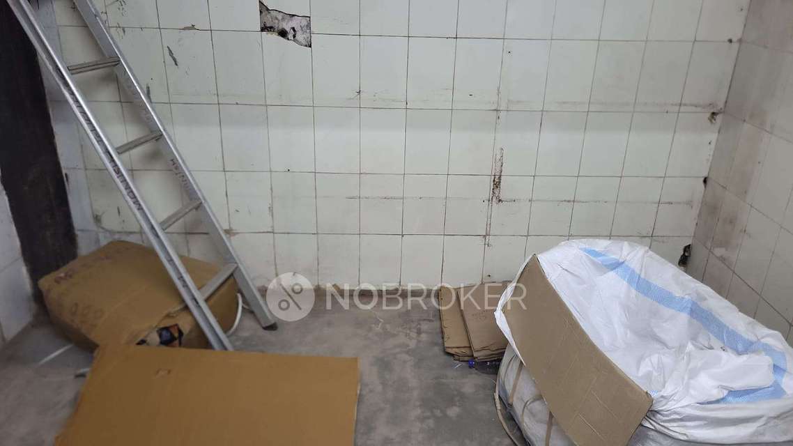 Godown/Warehouse in Bhuleshwar, Mumbai for Rent