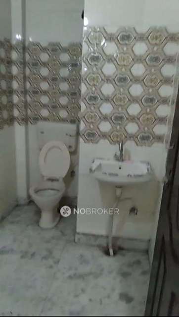 1 BHK Flat In Standalone Building  For Sale  In Raja Puri