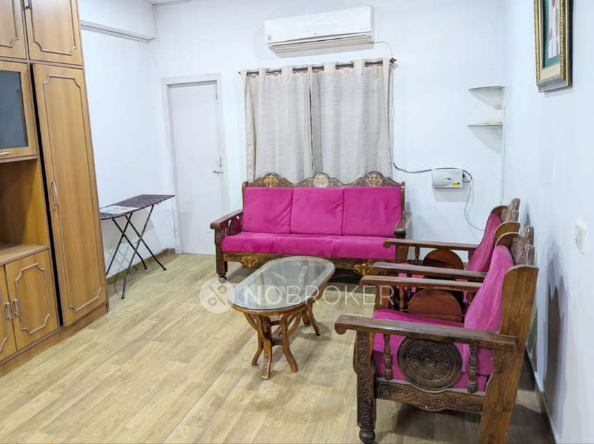 2 BHK Flat In Vandana Tower for Rent  In Nungambakkam