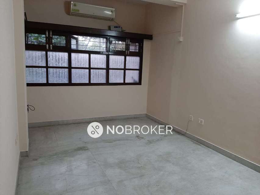 3 BHK Flat In 10 Barely for Rent  In Shanti Nagar