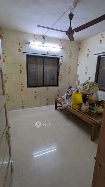 1 BHK Flat In Yashoraj Building for Rent  In  Pandurang Wadi
