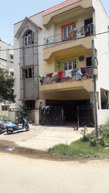 4+ BHK House For Sale  In Naagarabhaavi