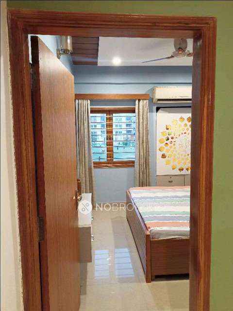 2 BHK Flat In Dda Flats , Vasant Kunj, Sector E-1 For Sale  In Vasant Kunj