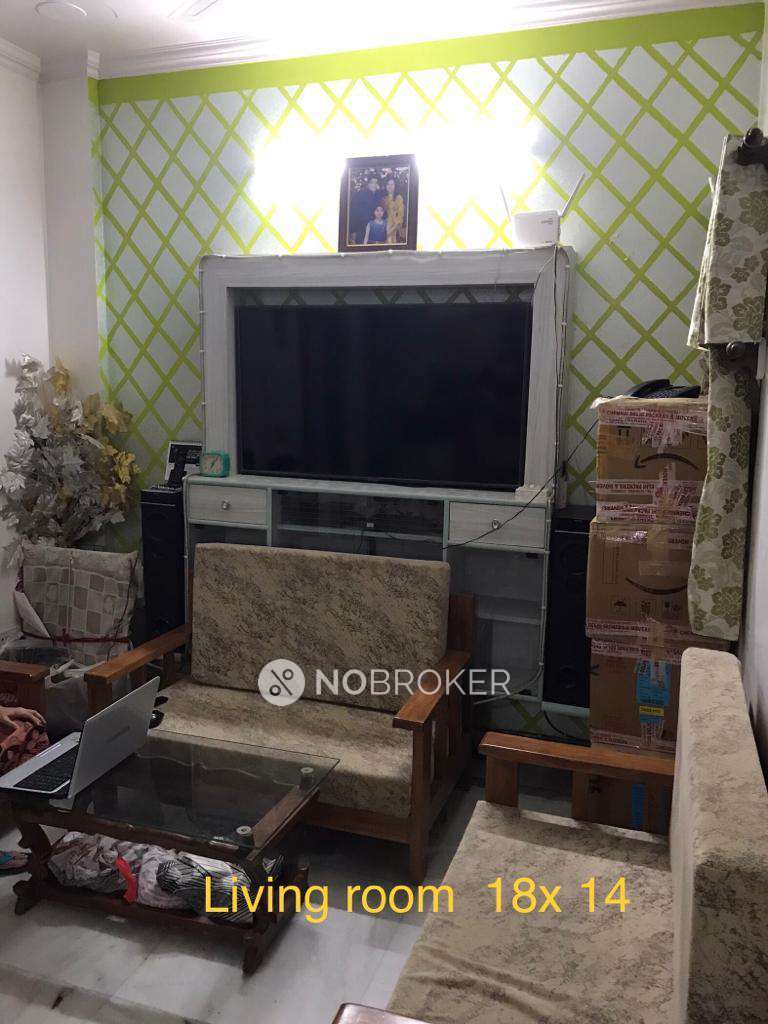 Standalone building Dwarka Rent WITHOUT BROKERAGE Semifurnished 3