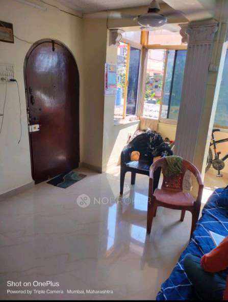 2 BHK Flat In Laxmi Aangan Bld Chimbai Road Bandra West For Sale  In Chimbai Road