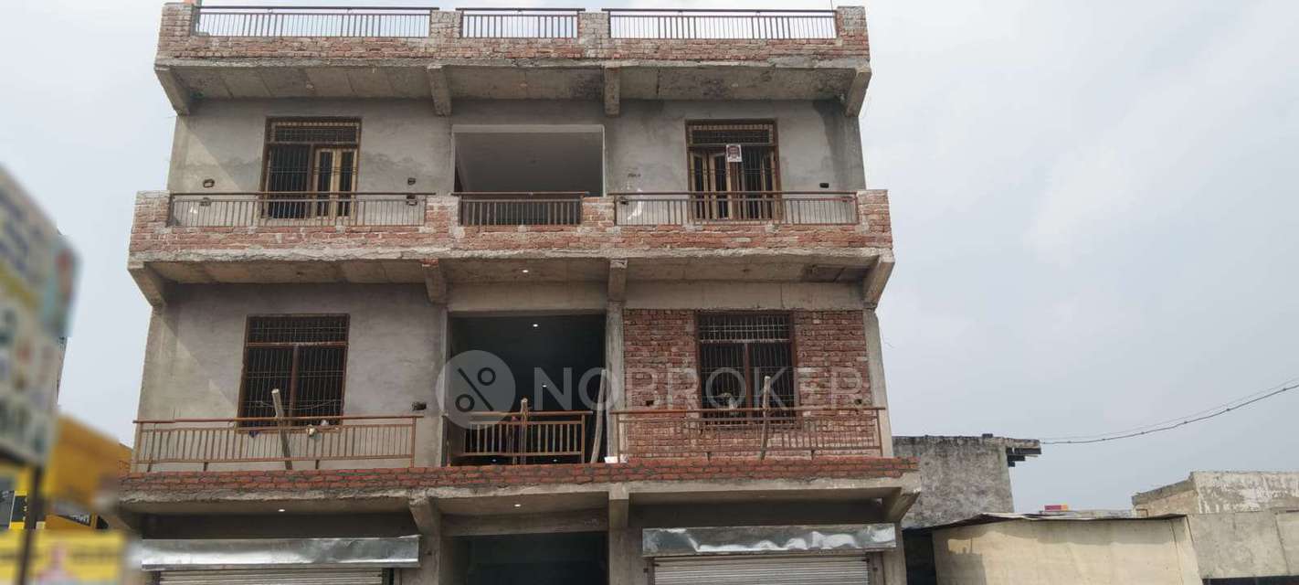 1 RK Flat In Balaji Property  for Rent  In Kasna Village 