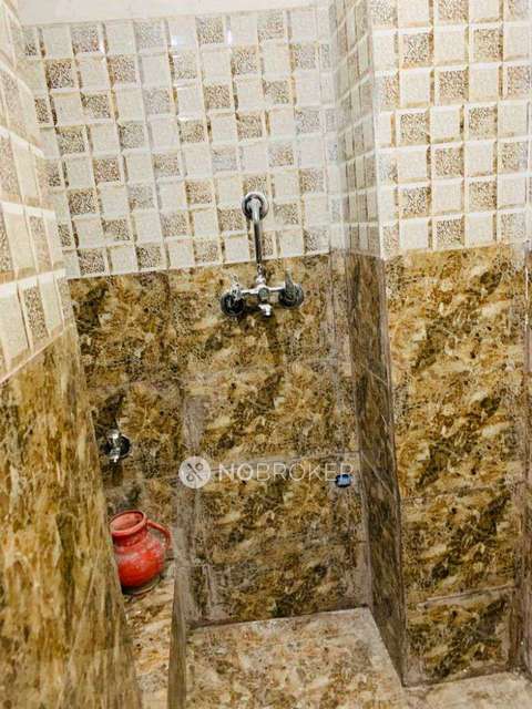 3 BHK Flat In Standalone Building  For Sale  In Jasola