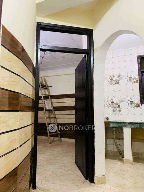 3 BHK Flat In Standalone Building  For Sale  In Jasola
