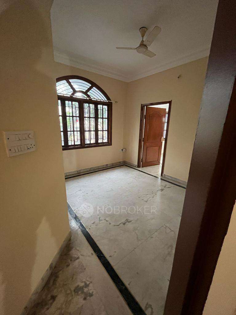 Stanadlone building Mahalakshmi Layout Rent WITHOUT BROKERAGE Semi