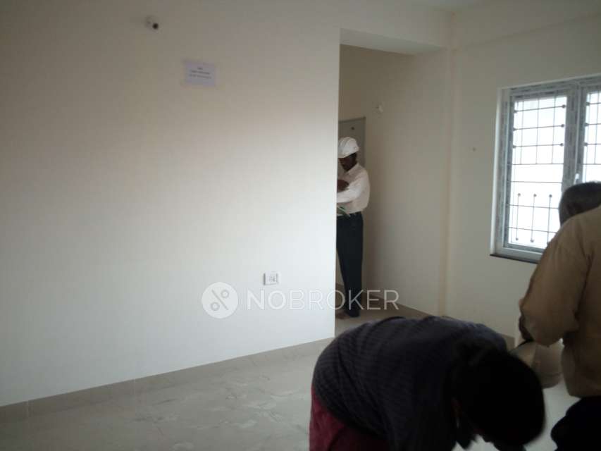 2 BHK Villa In Tnhb Mig Flat, Sholinganallur for Rent  In Sholinganallur