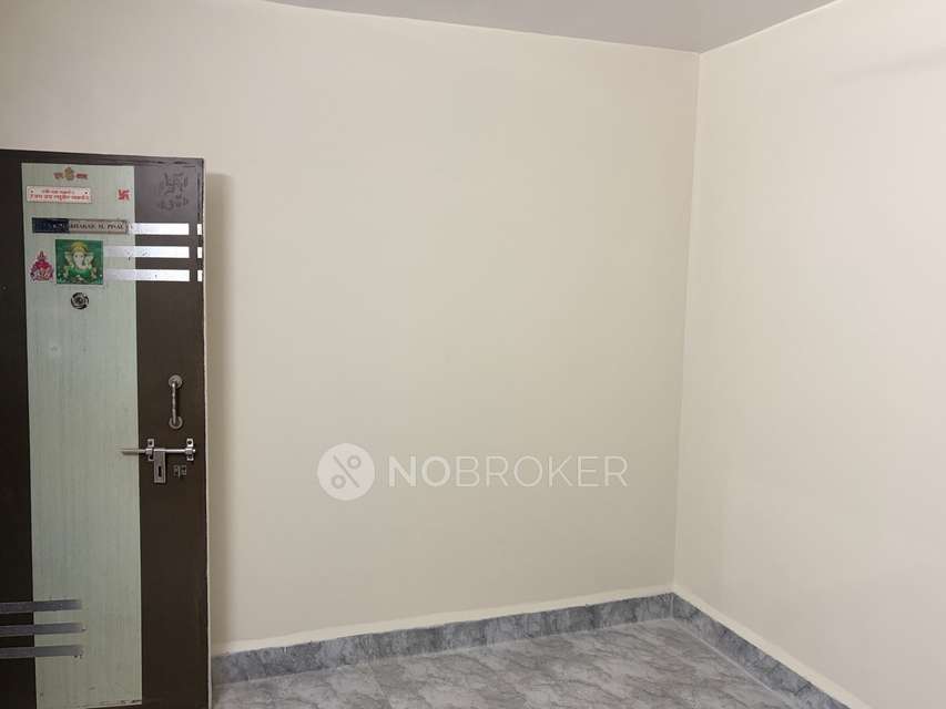 1 BHK Flat In Navjeevan Park for Rent  In Hadapsar
