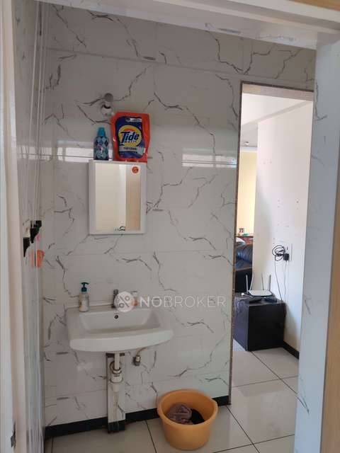 2 BHK Flat In Chirayu Apartment for Rent  In Chirayu Apartment, 381; 94,95,96 Near Pancard Club Road, Bh, Costa Blanca, Society, Baner, Pune, Maharashtra 411045, India