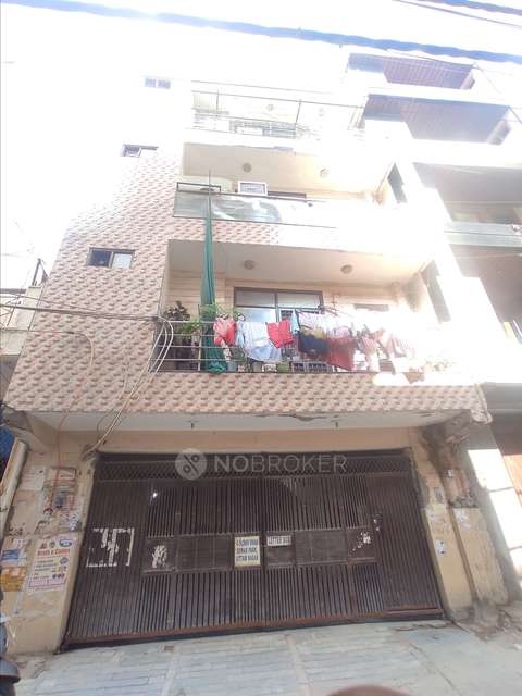 2 BHK Flat In Sewak Park For Sale  In Dwarka