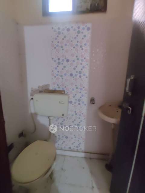 2 BHK Flat In Sewak Park For Sale  In Dwarka