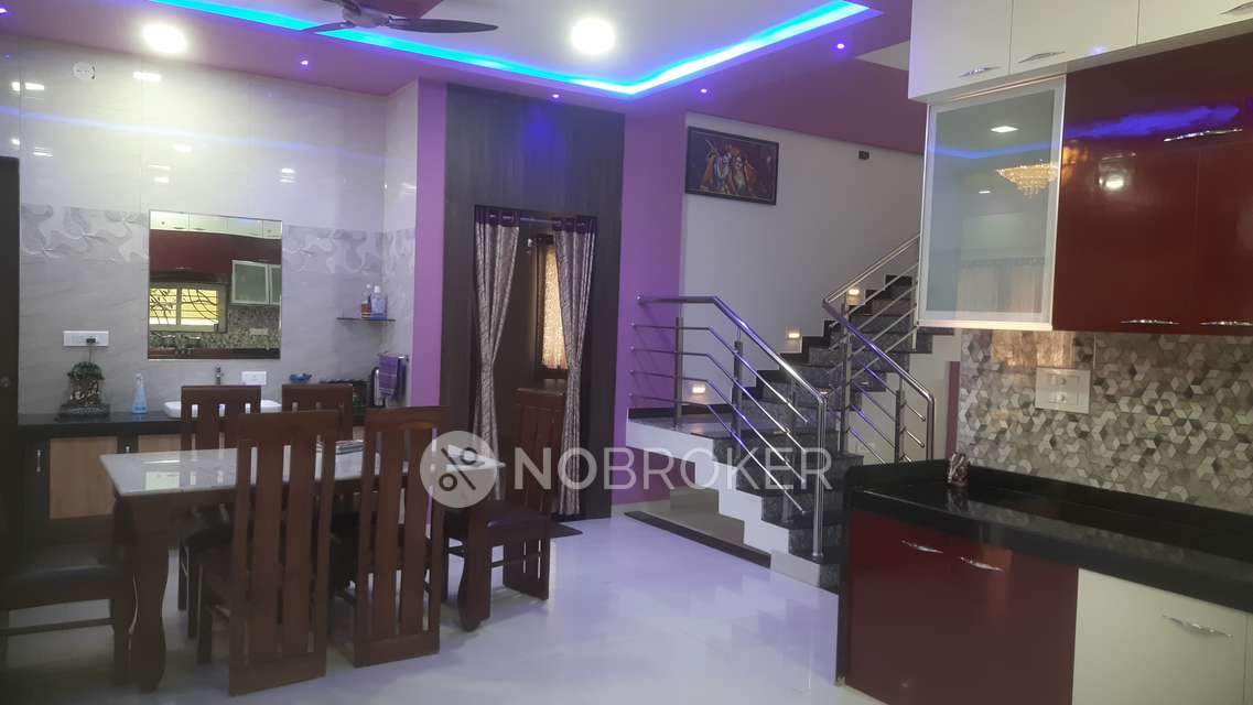 4+ BHK House For Sale  In Lohegaon