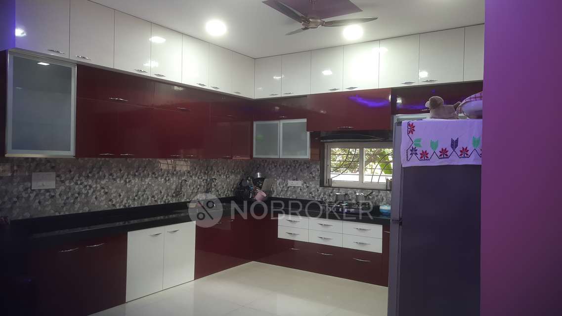 4+ BHK House For Sale  In Lohegaon