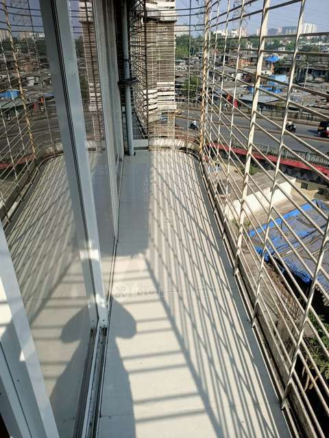 1 BHK Flat In Amber Empire For Sale  In Chembur