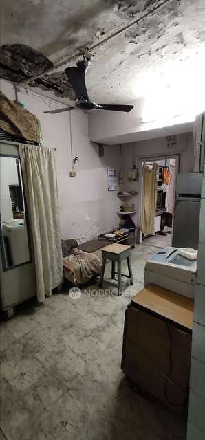 2 BHK Flat For Sale  In Kandivali West 