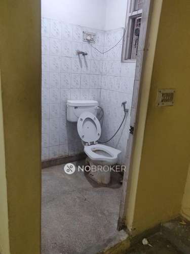 1 BHK Flat In Apartment For Sale  In  South Extension Ii